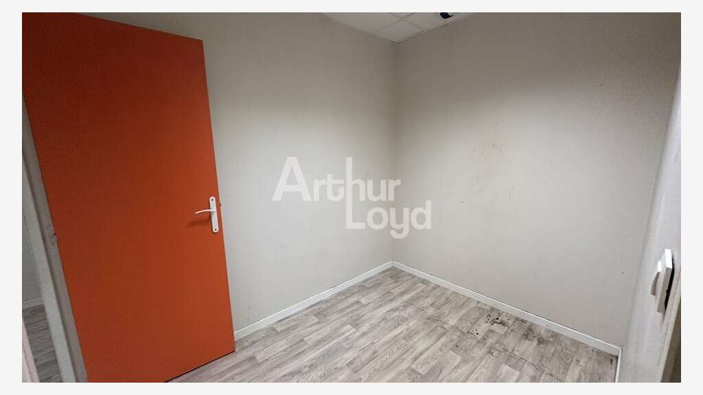 Local d'activité 508m² à louer à Annecy proche A41