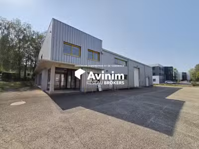 Bâtiment pro 865m² à louer à Annecy Cran Gevrier