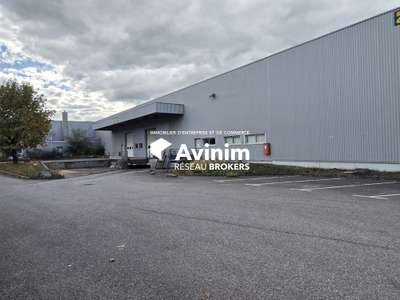 A louer entrepôt logistique de 2 000m² à Annecy