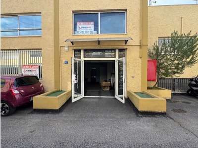 Local 200m² à louer empl stratégique ZAC Antibes