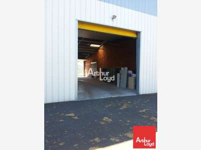 ENTREPOT 75m² PROCHE A10 A LOUER SUR ANTRAN (86)