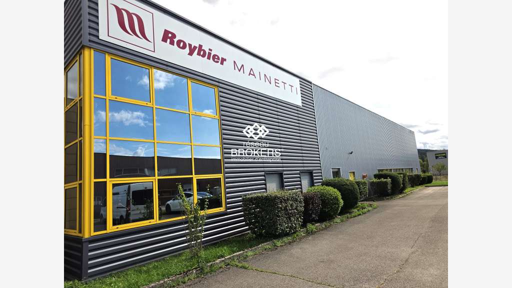 A louer bureaux 400m² + atelier 1200m² à rbent