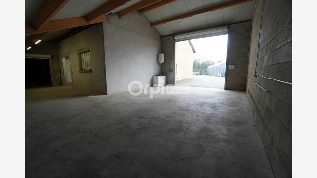 A louer local d'activité 460m² secteur Dijon Est