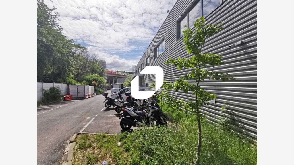 A louer Local d'activité 268m² Arcueil