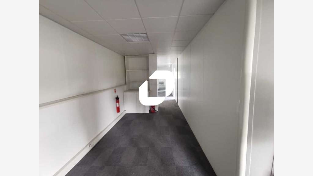 A louer Local d'activité 268m² Arcueil