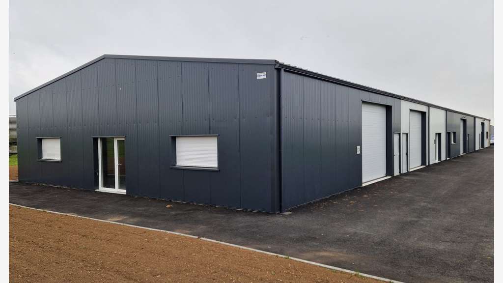 Location cellule activités 180m² à Argences RN13