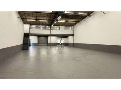 Location Locaux d'activités - Entrepôts à Argenteuil