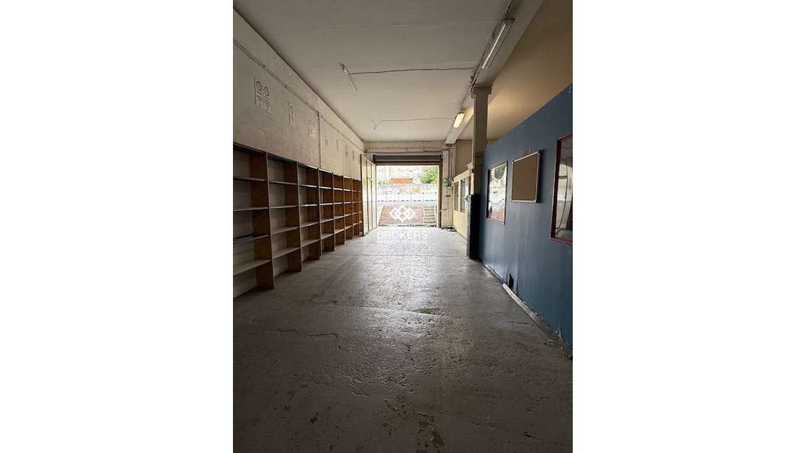 À louer entrepôt 213m² centre-ville Argenteuil 