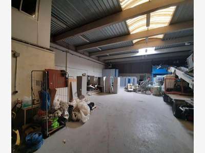 À louer local d'activités 690m² à Argenteuil