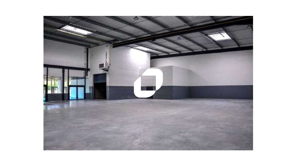 A louer Local d'activité 1582m² Argenteuil