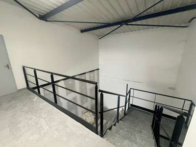 ARLES - MIXTE ACTIVITES-BUREAUX à louer