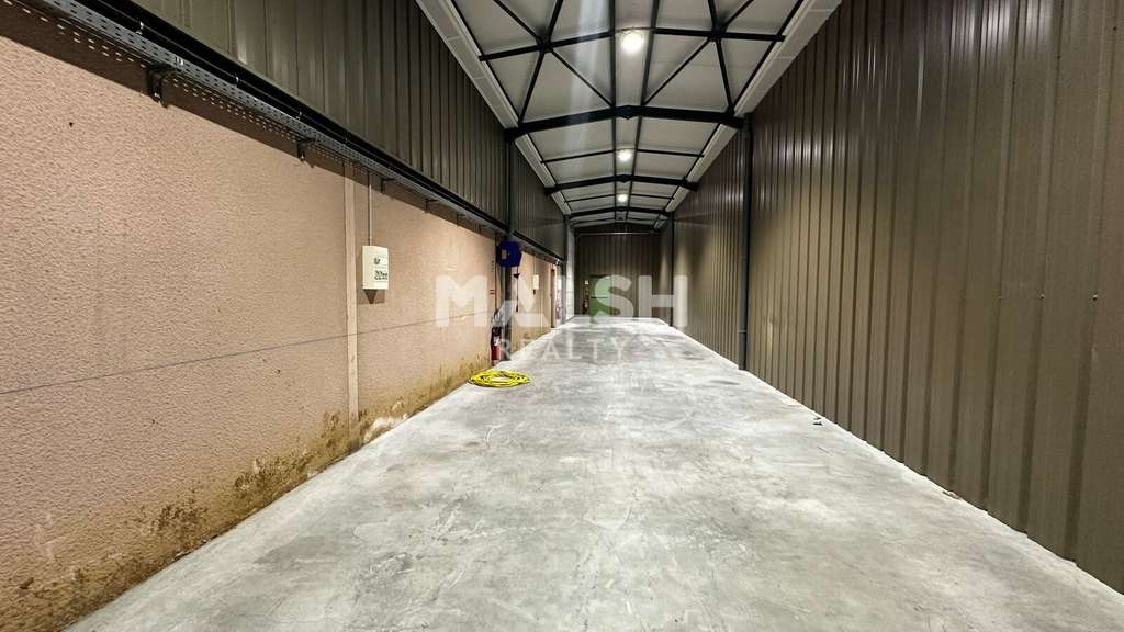 Bâtiment d'activités indépendant à louer à Arnas