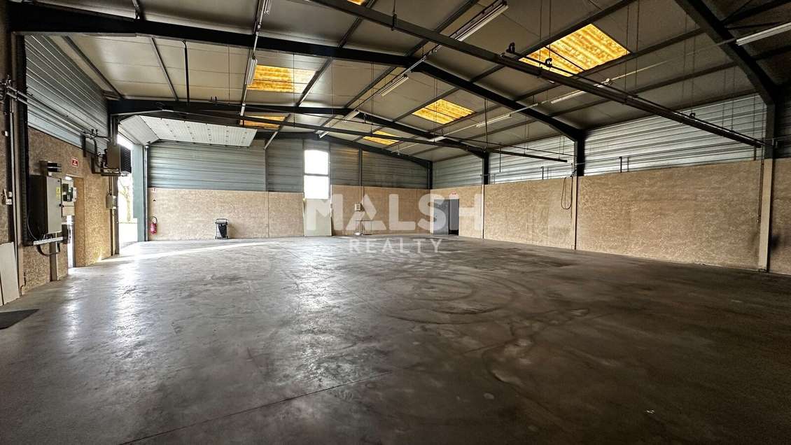 Bâtiment d'activités indépendant à louer à Arnas