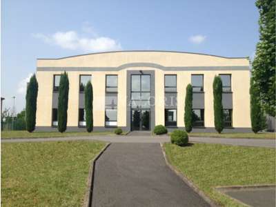Locaux 1440m² à louer ZA d'Arnas Avenue de Joux