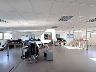 Location Locaux d'activités - Entrepôts à Artigues-près-Bordeaux