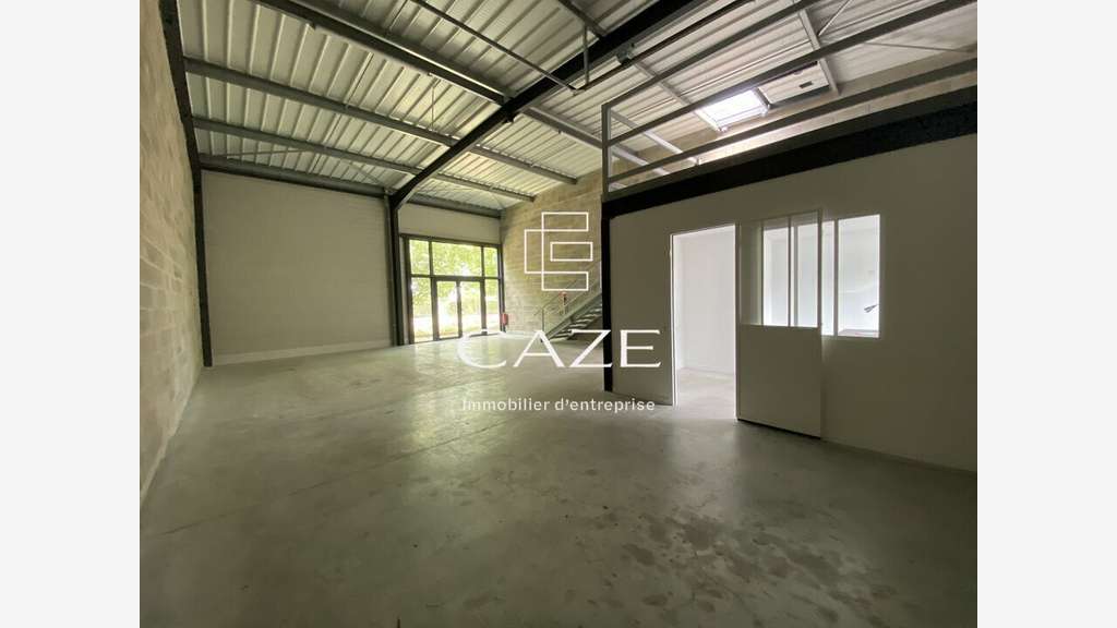 Loue local d'activité 130m² Artigues-près-Bordeaux