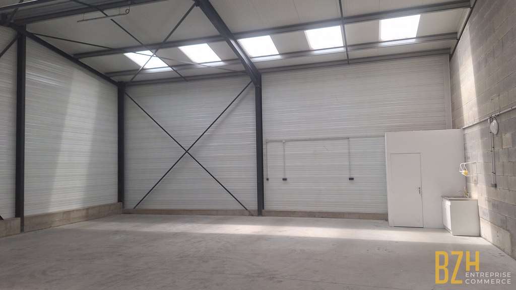 Location local d'activité de 148m² en za Arsal