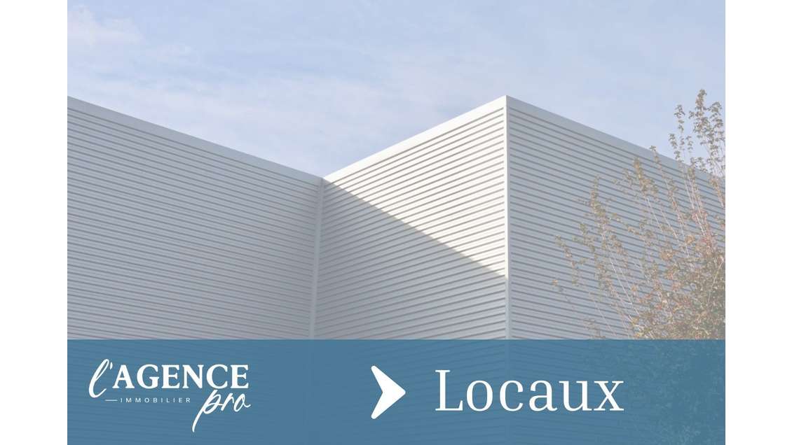 Très beau local récent 627m² à louer à Arzon