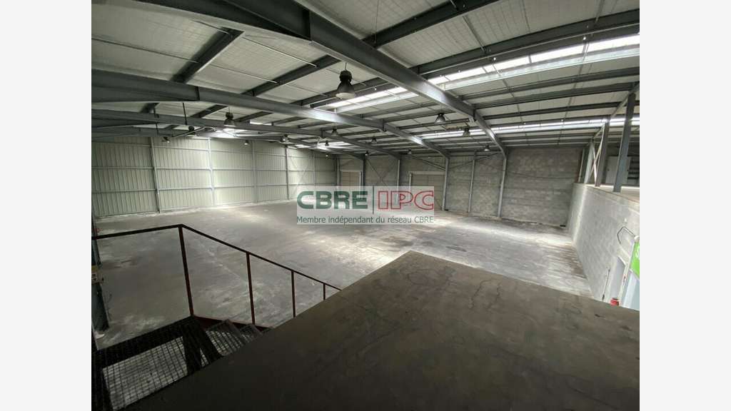 Location local d'activités 900m² à Ascain