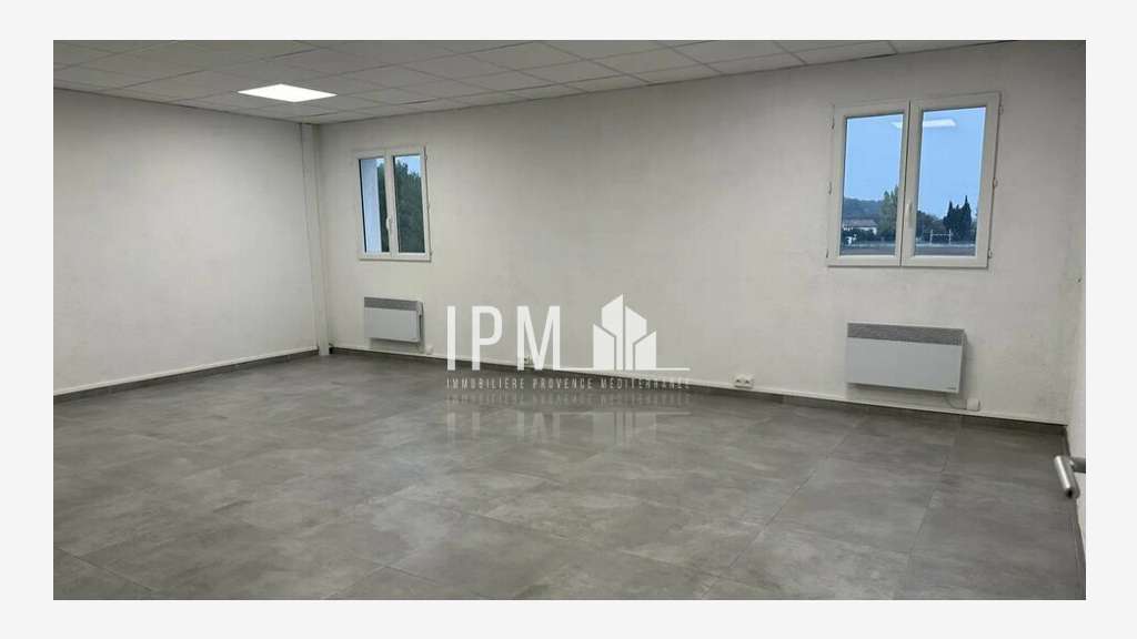 A louer local d'activité 190m² ZA Napollon Aubagne