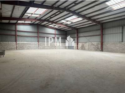 A louer local d'activité de 780m² à Aubagne 13400