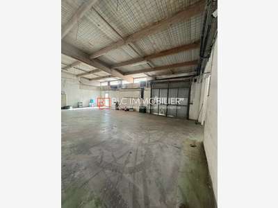 Local 360m² à louer ZI des Paluds à Aubagne