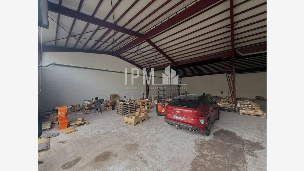A louer local d'activité 478m² Aubagne Les Paluds