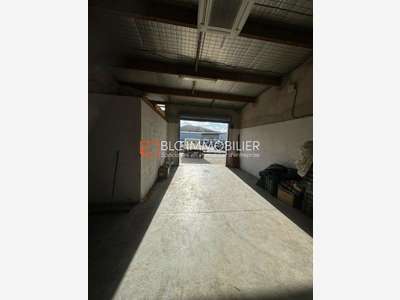 Local 120m² à louer ZI des Paluds à Aubagne