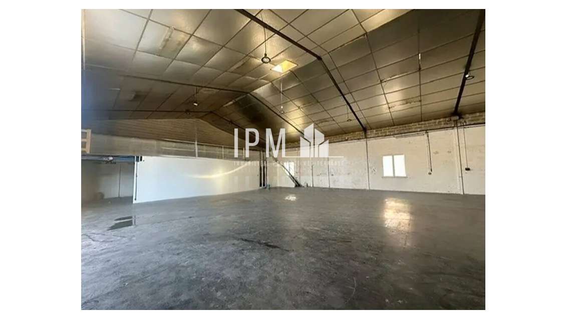 A louer local d'activité 475m² ZA Napollon Aubagne