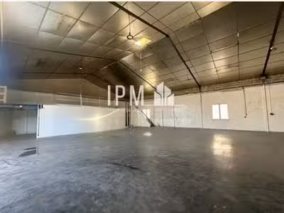 A louer local d'activité 475m² ZA Napollon Aubagne