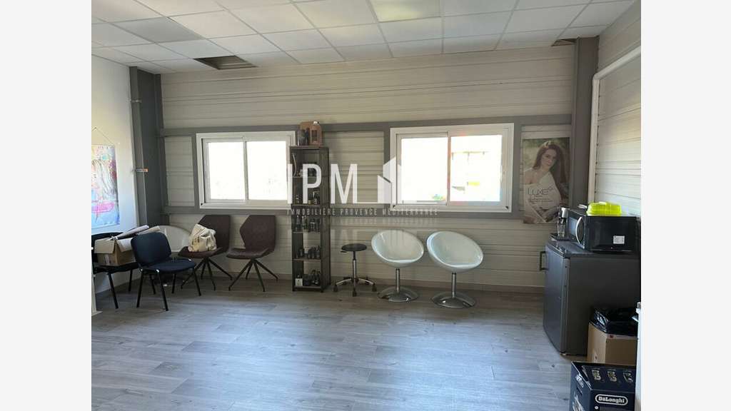 Local d'activité 254m² ZA La Penne sur Huveaune