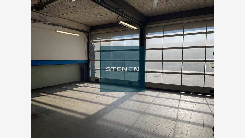 A louer local 110m² ZI Aubagne empl stratégique