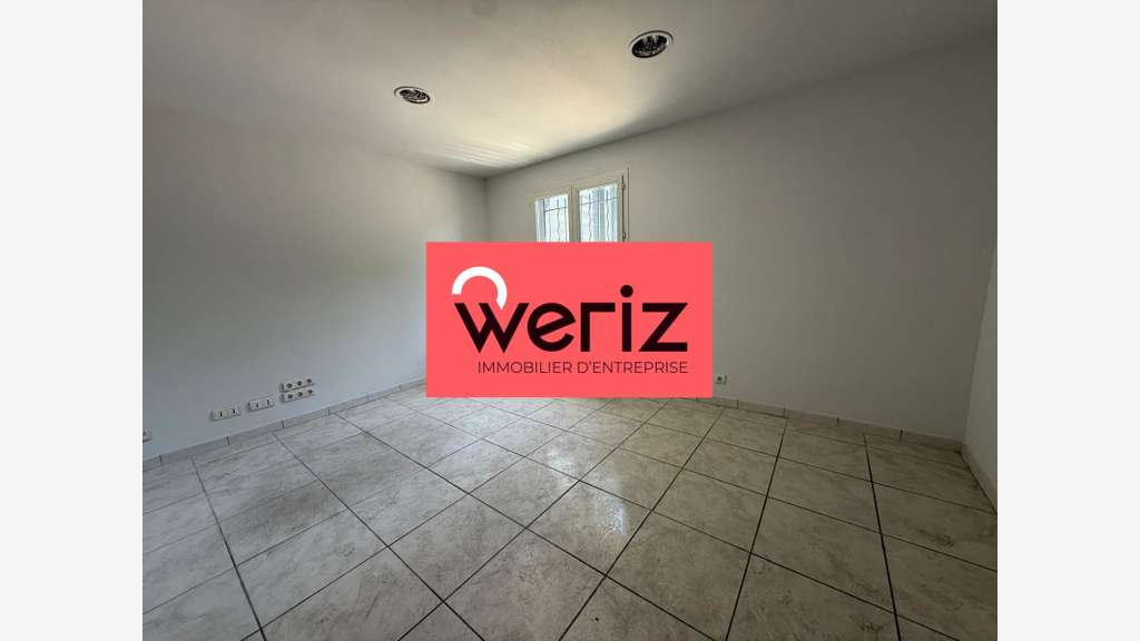 Location locaux d'activité entrepôt 650m² Aubagne