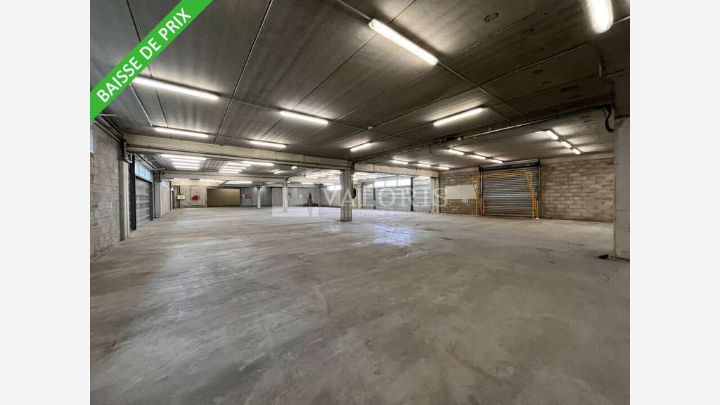 Entrepôt logistique à louer zone Paluds à Aubagne