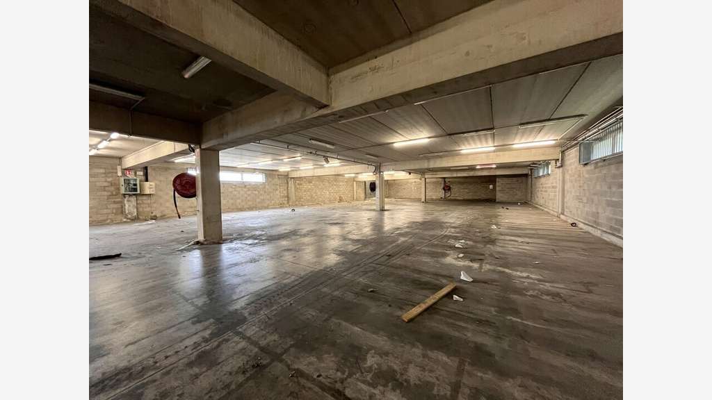 Entrepôt logistique à louer zone Paluds à Aubagne