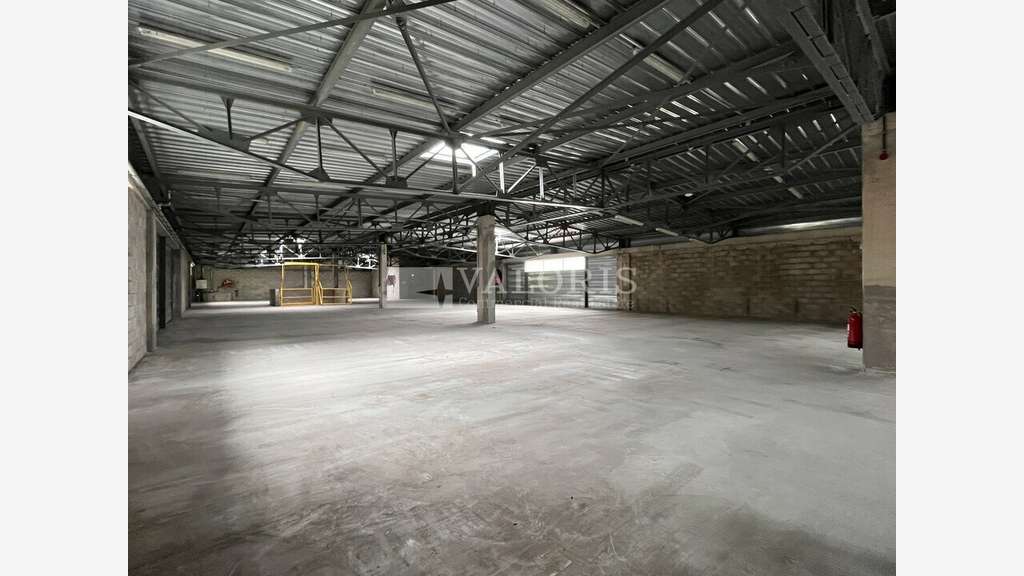 Entrepôt logistique à louer zone Paluds à Aubagne