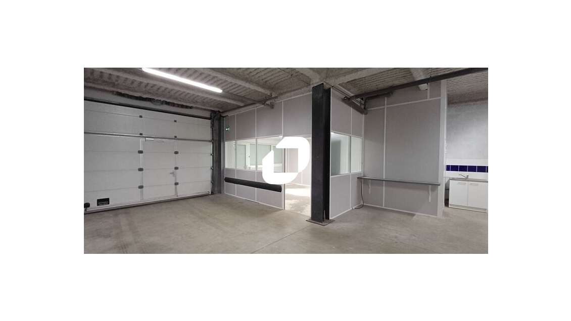 A louer Local d'activité 170m² Aubergenville