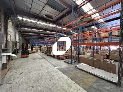 Location Locaux d'activités - Entrepôts à Aubervilliers