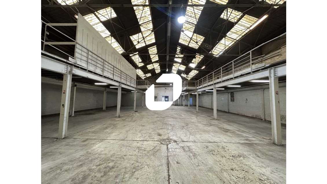 A louer Local d'activité 1862m² Aubervilliers