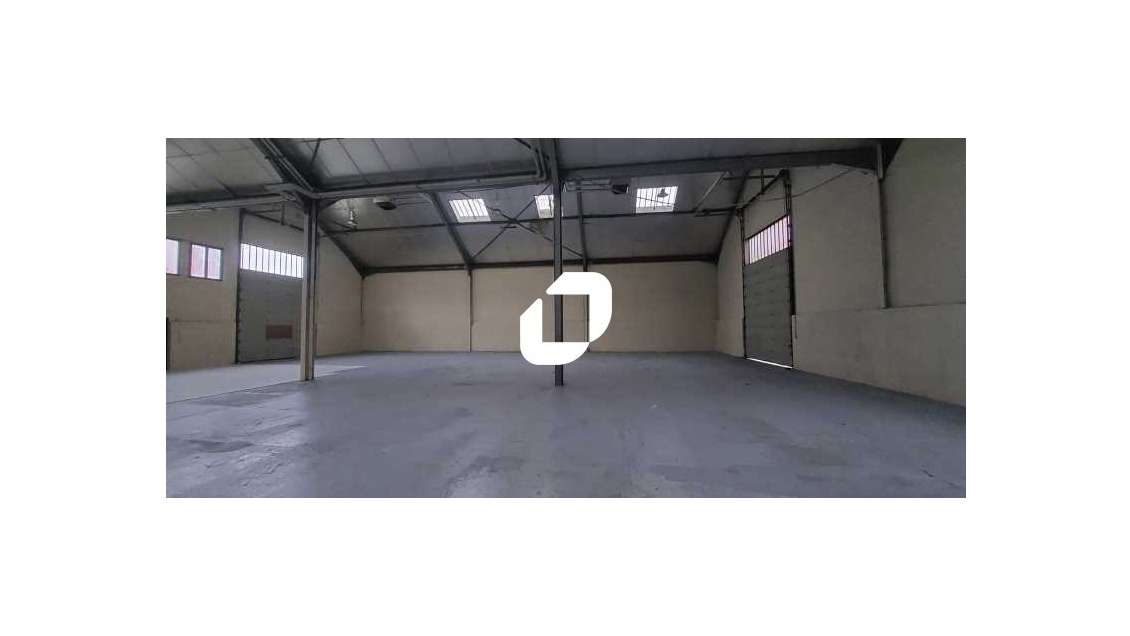 A louer Local d'activité 734m² Aubervilliers
