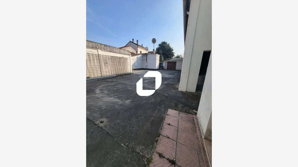 A louer Local d'activité 313m² Aubervilliers