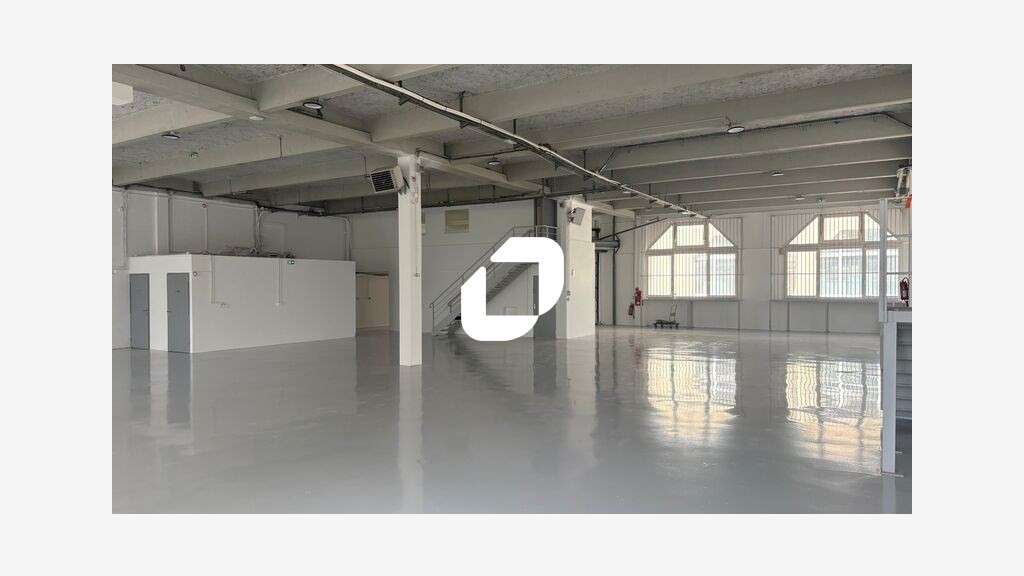 A louer Local d'activité 1139m² Aubervilliers