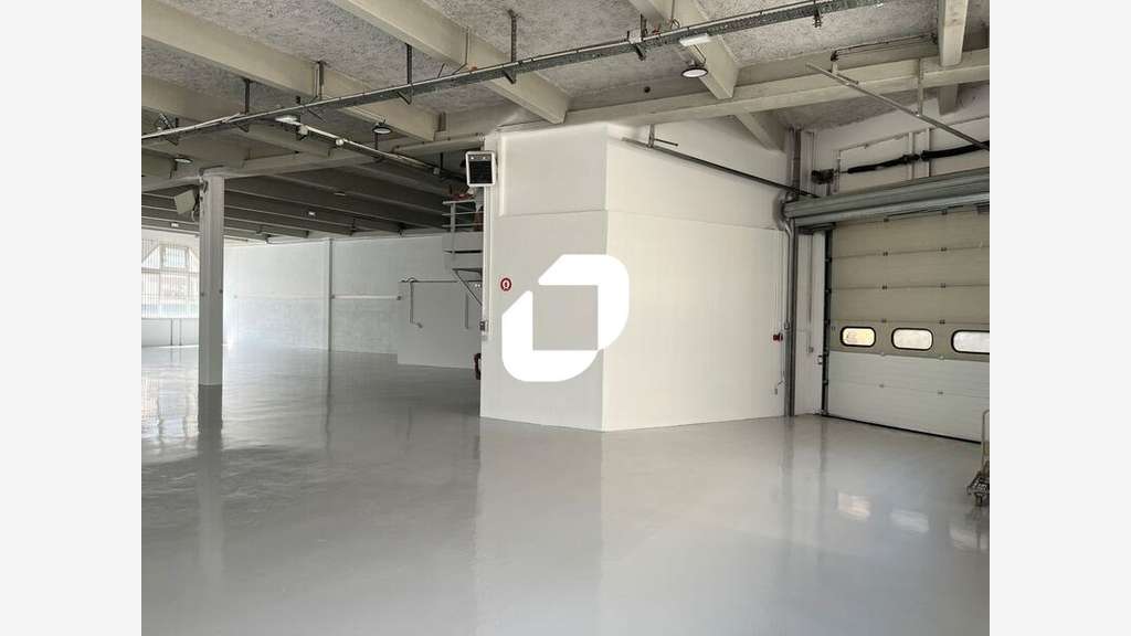 A louer Local d'activité 1139m² Aubervilliers