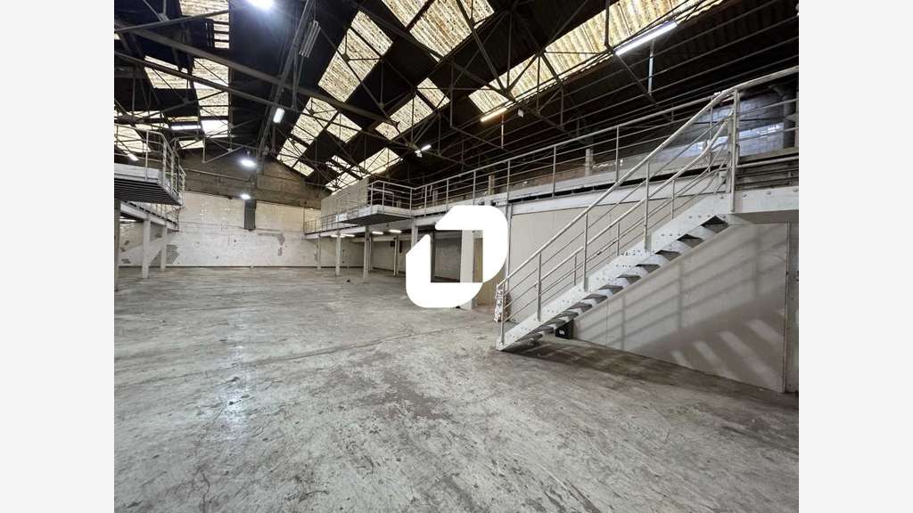 A louer Local d'activité 1862m² Aubervilliers