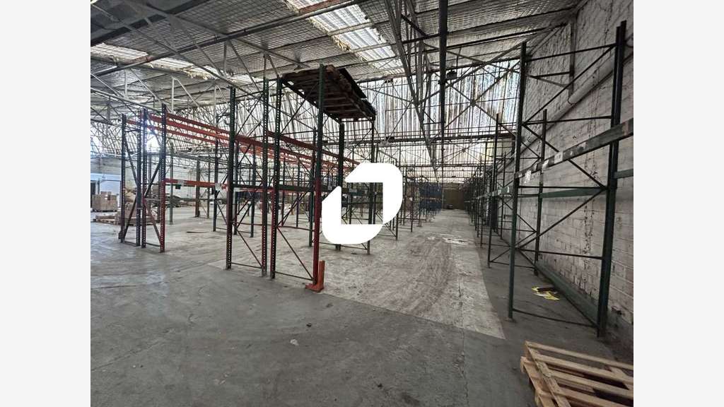 A louer Local d'activité 2500m² Aubervilliers