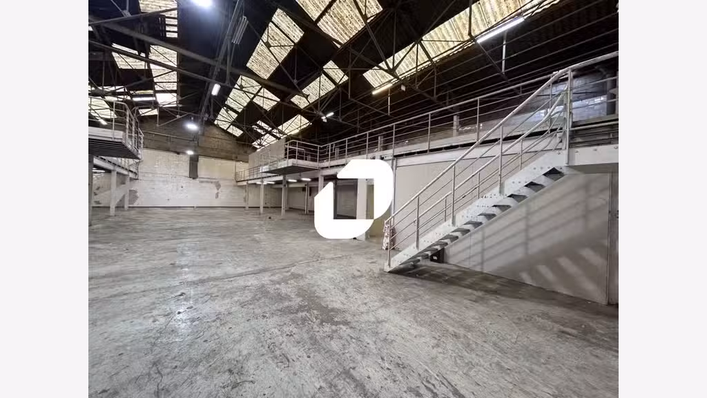 A louer Local d'activité 1862m² Aubervilliers