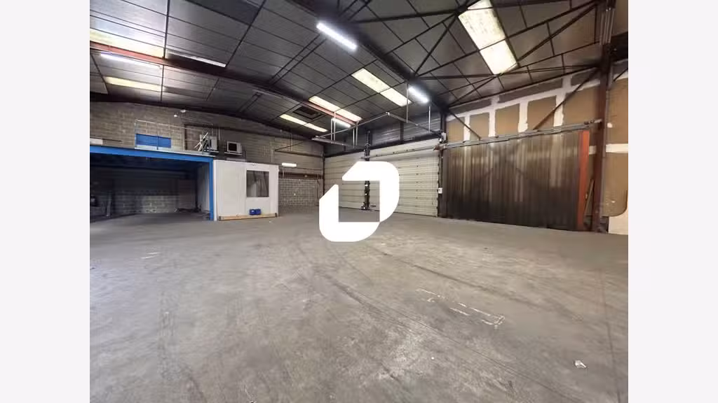 A louer Local d'activité 2071m² Aubervilliers
