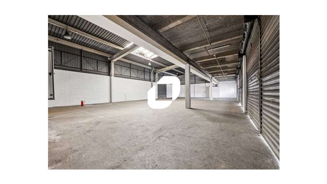 A louer Local d'activité 1880m² Aulnay sous bois