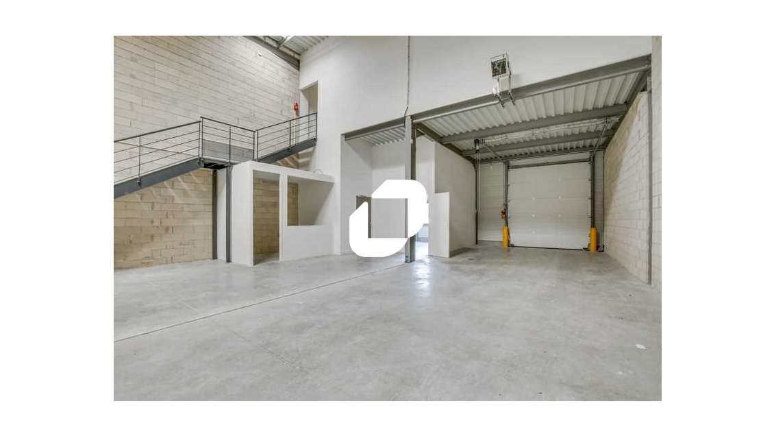 A louer Local d'activité 279m² Aulnay sous bois