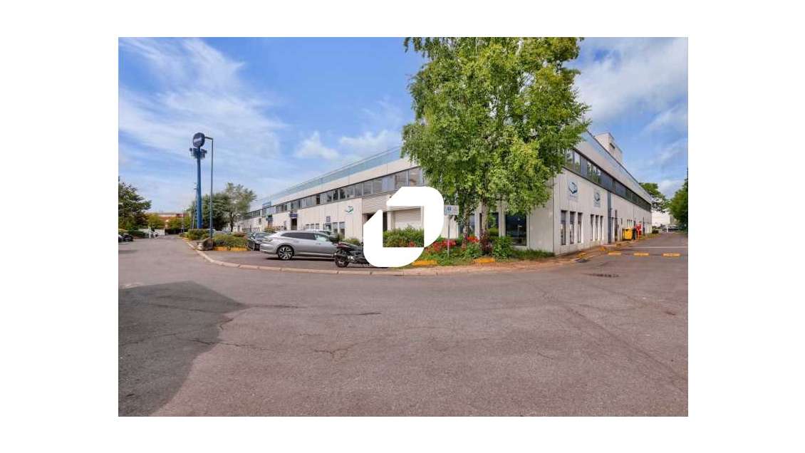 A louer Local d'activité 942m² Aulnay sous bois